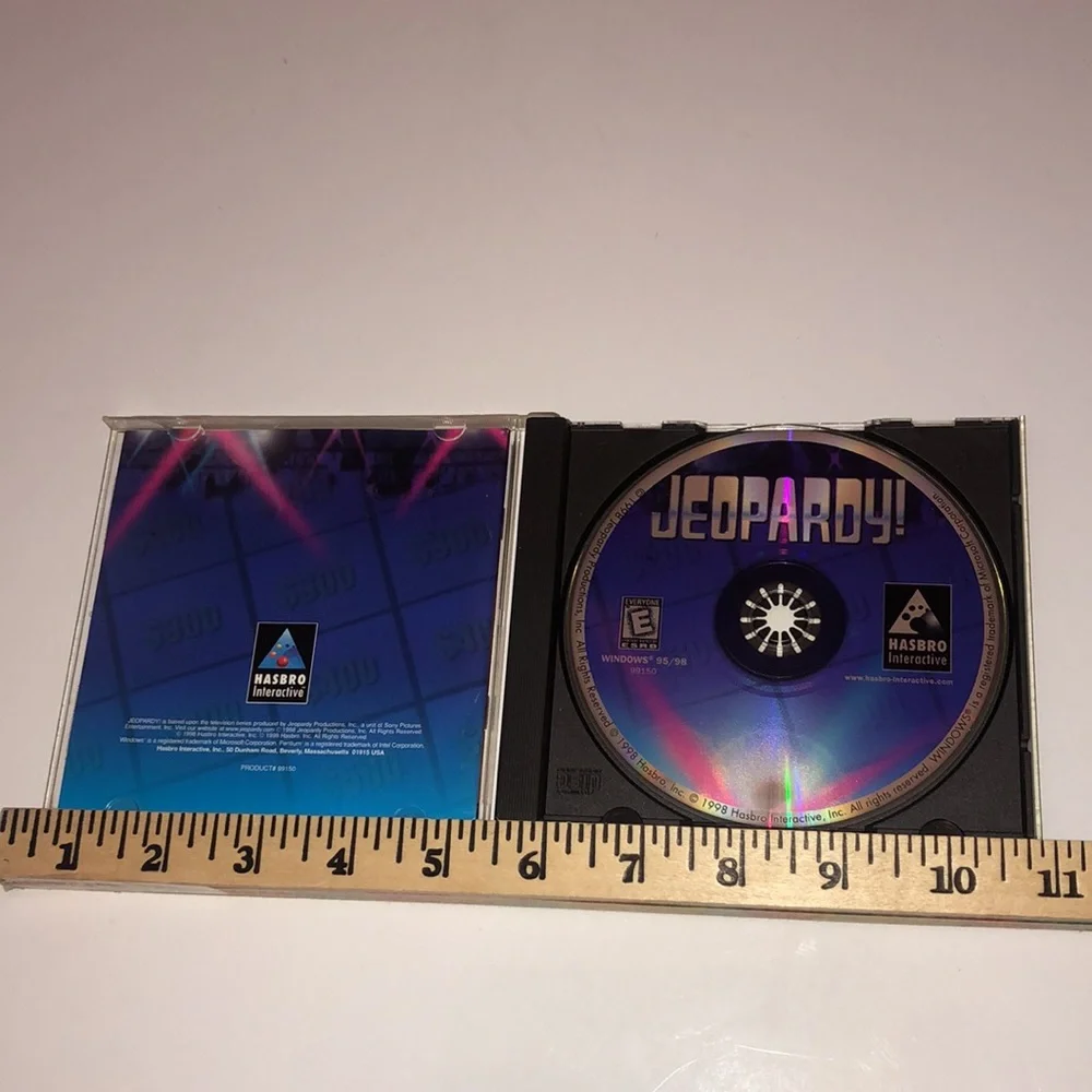 Jeopardy CDROM 90s JEOPARDY CD rom ALEX TREBEC COMPUTER GAME Vintage Classic